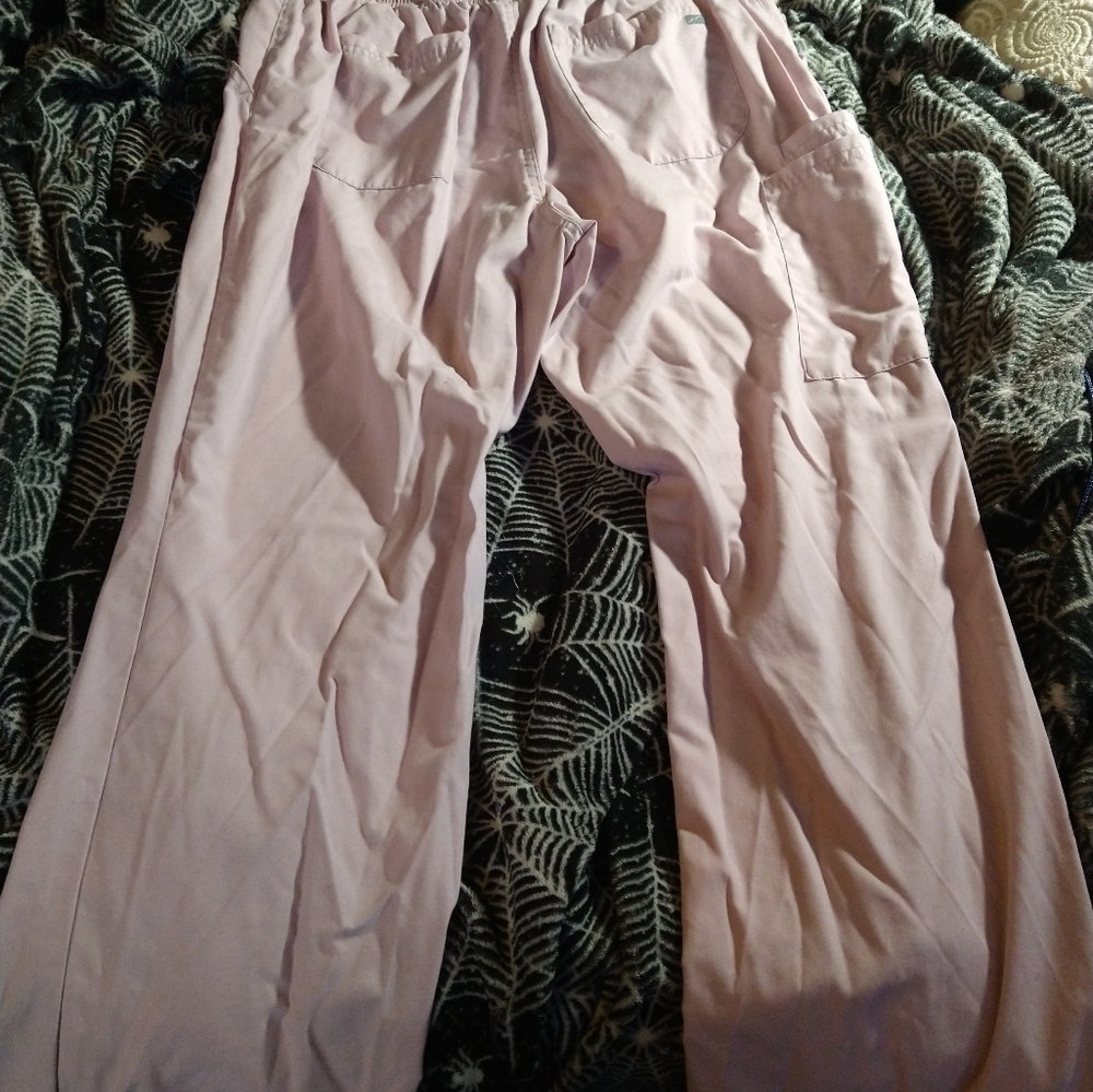 Scrub Set - Picture 4 of 4